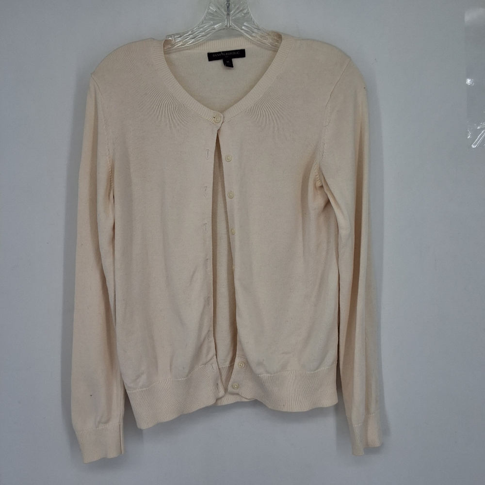 Banana Republic Medium Ivory Knit Sweater
